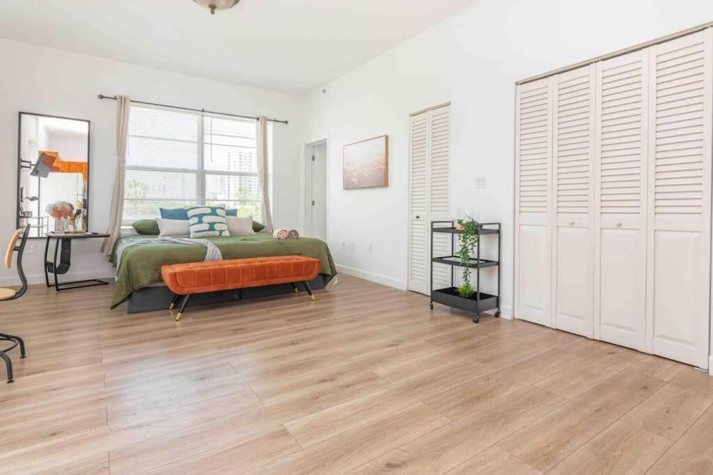 Downtown 1-Br With Balcony - 5 Minutes To Wynwood Διαμέρισμα Μαϊάμι Εξωτερικό φωτογραφία
